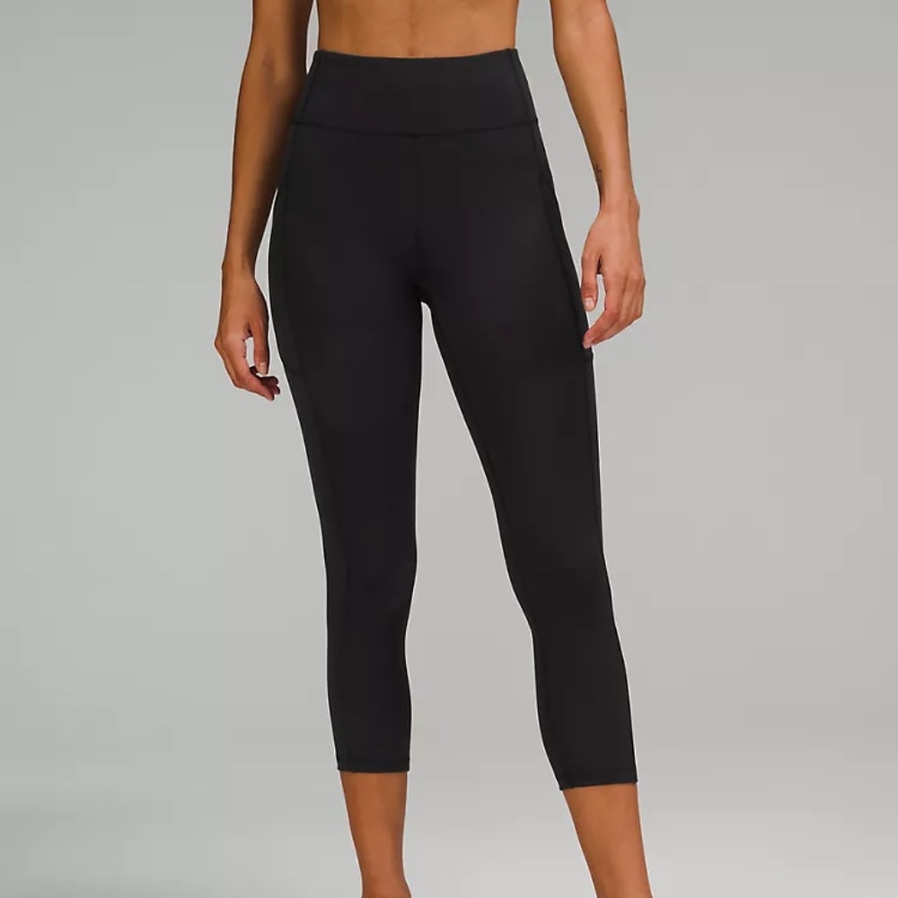 Lululemon Invigorate High-Rise Crop 23" size 0